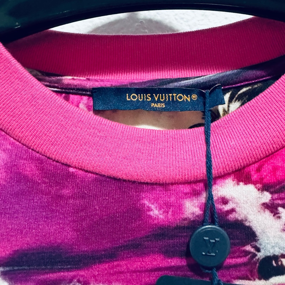 NWTS Louis Vuitton *SOLD OUT* Island Surf T-Shirt - Picture 7 of 14